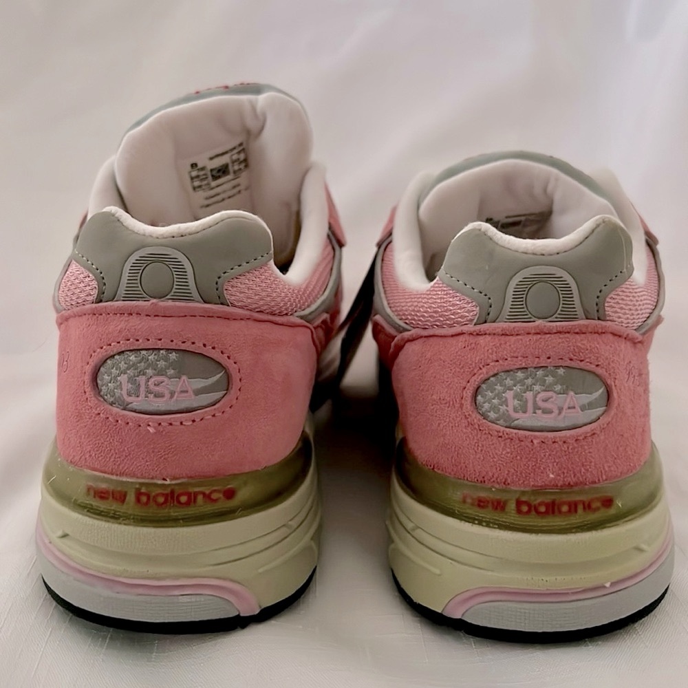 Susan G. Komen 🎀 / New Balance / Rare~993 Special Edition~Breast Cancer - Picture 10 of 11